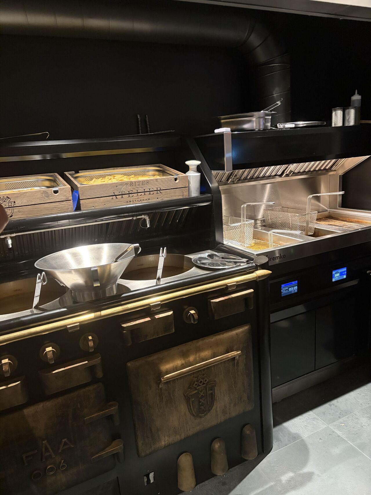 Perfecta frying installation Frites Atelier London